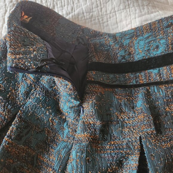 Y2K Teal Textured Pleated Brocade Skirt – Size M - Picture 8 of 12